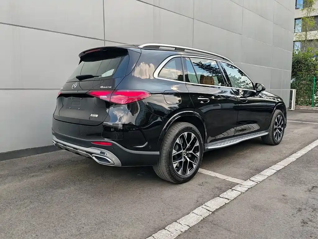 Mercedes-Benz GLC EV 2024 — фото 4