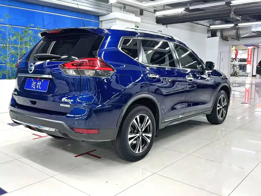 Nissan X-Trail 2018 — фото 6
