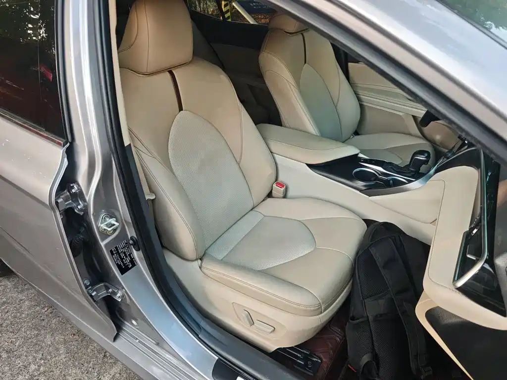 Toyota Camry 2022 — фото 20