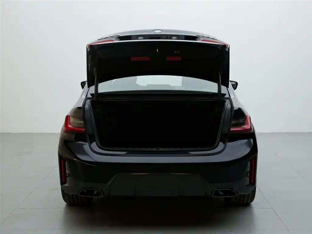 BMW 3 Series 2025