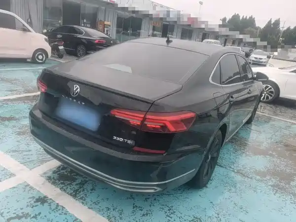 Volkswagen Passat 2021