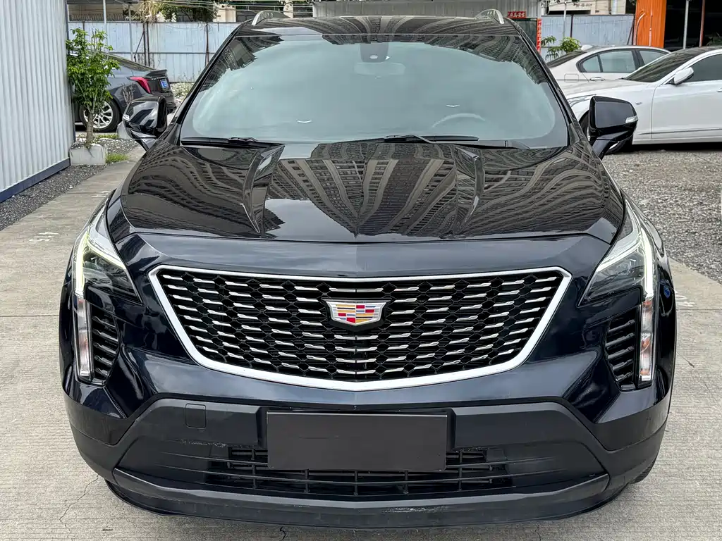 Cadillac XT4 2020 — фото 2