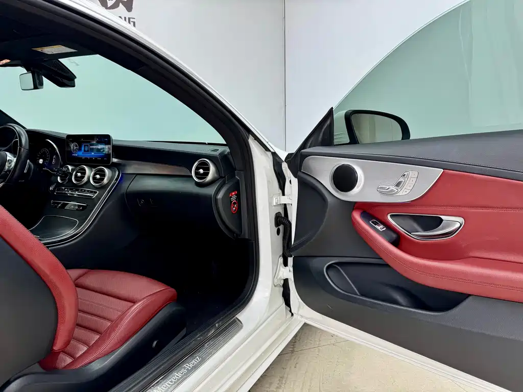 Mercedes-Benz C-Class 2019 — фото 10