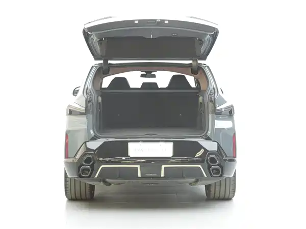BMW XM 2023