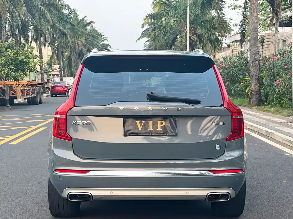 Volvo XC90 2020 — фото 9
