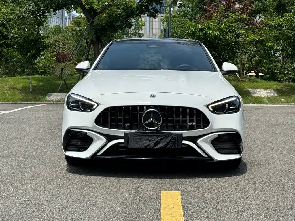 Mercedes-Benz C-Class 2024