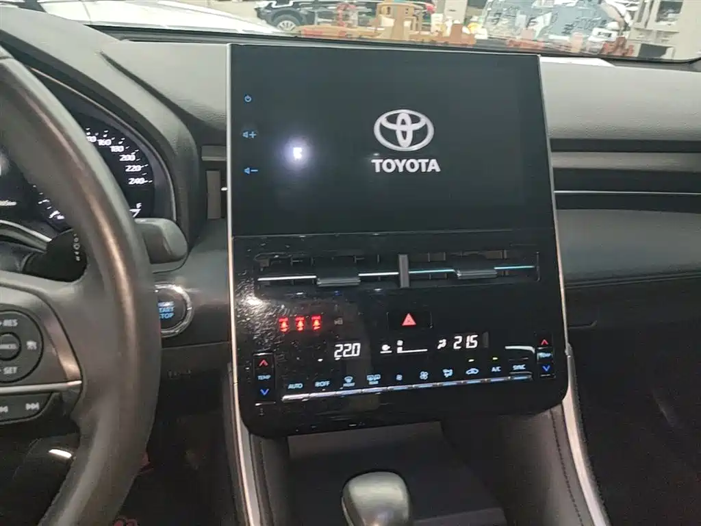Toyota Avalon 2023 — фото 13