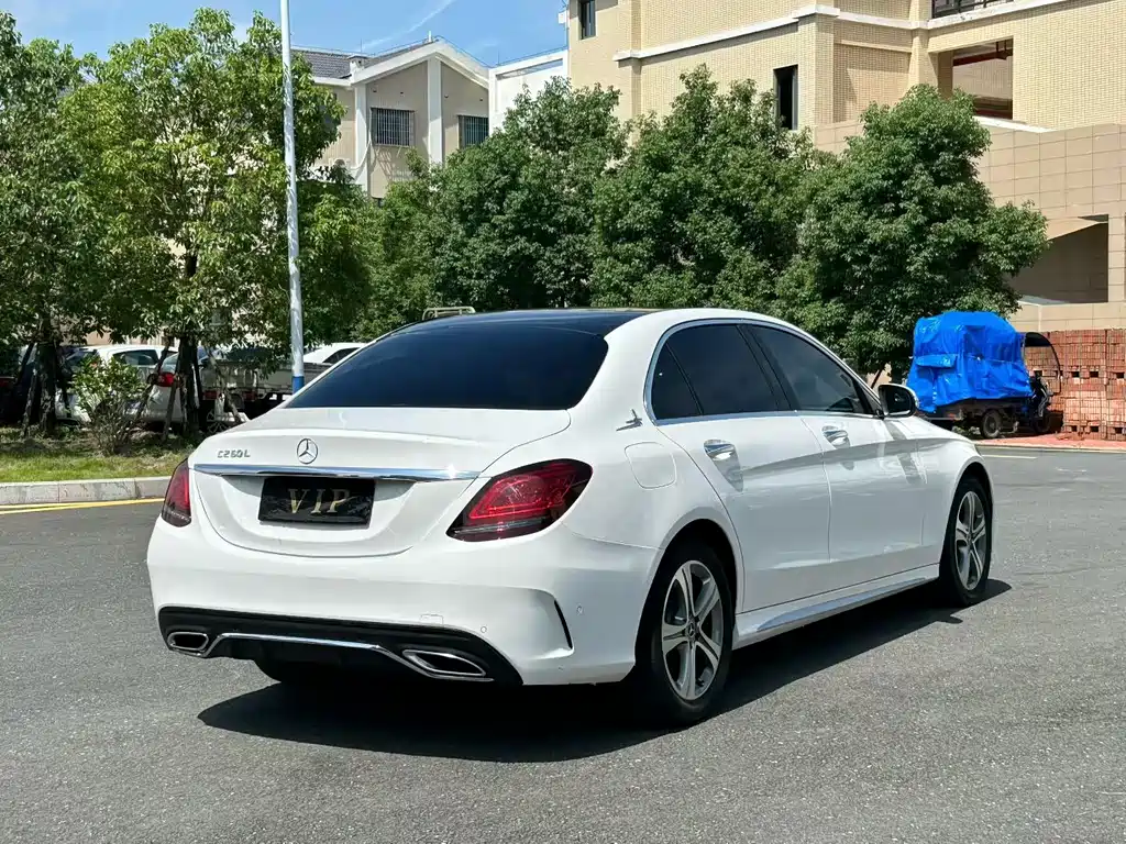 Mercedes-Benz C-Class 2019