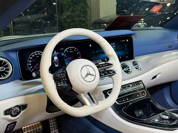 Mercedes-Benz E-Class 2021