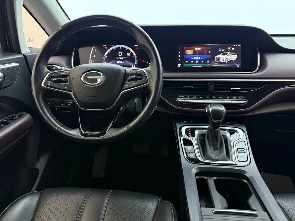 GAC Motor Trumpchi M6 2021 — фото 15