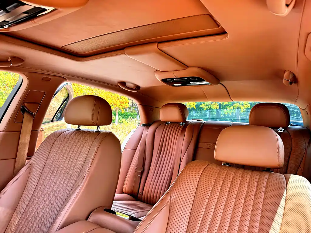 Bentley Flying Spur 2020 — фото 49