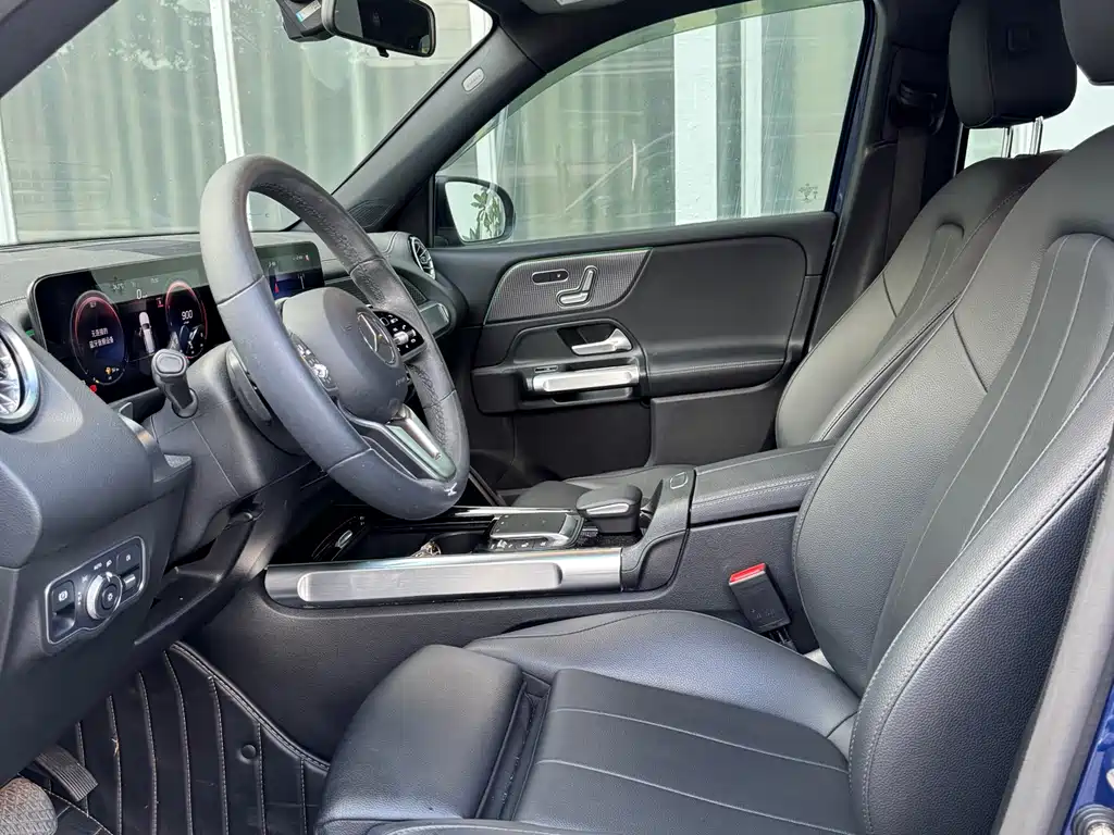 Mercedes-Benz GLB 2021