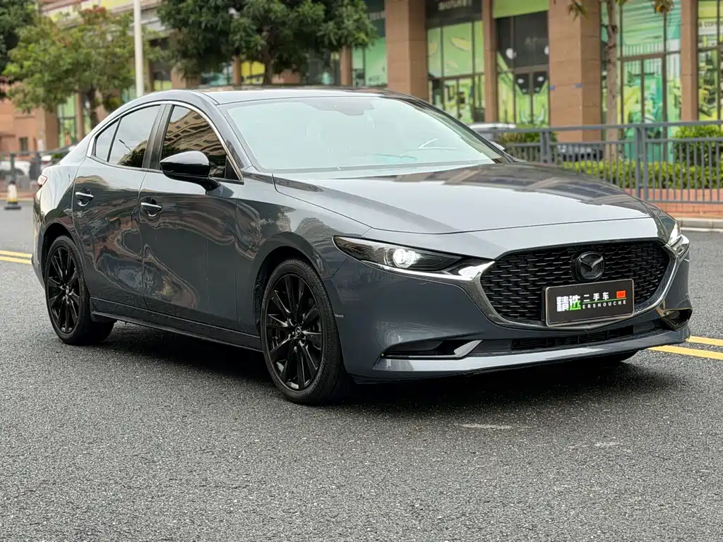 Mazda 3 Axela 2022