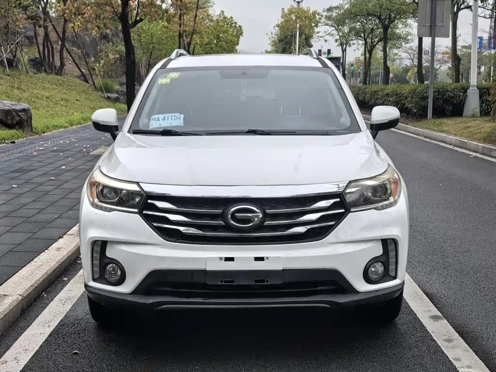 GAC Trumpchi GS4 2015 — фото 5
