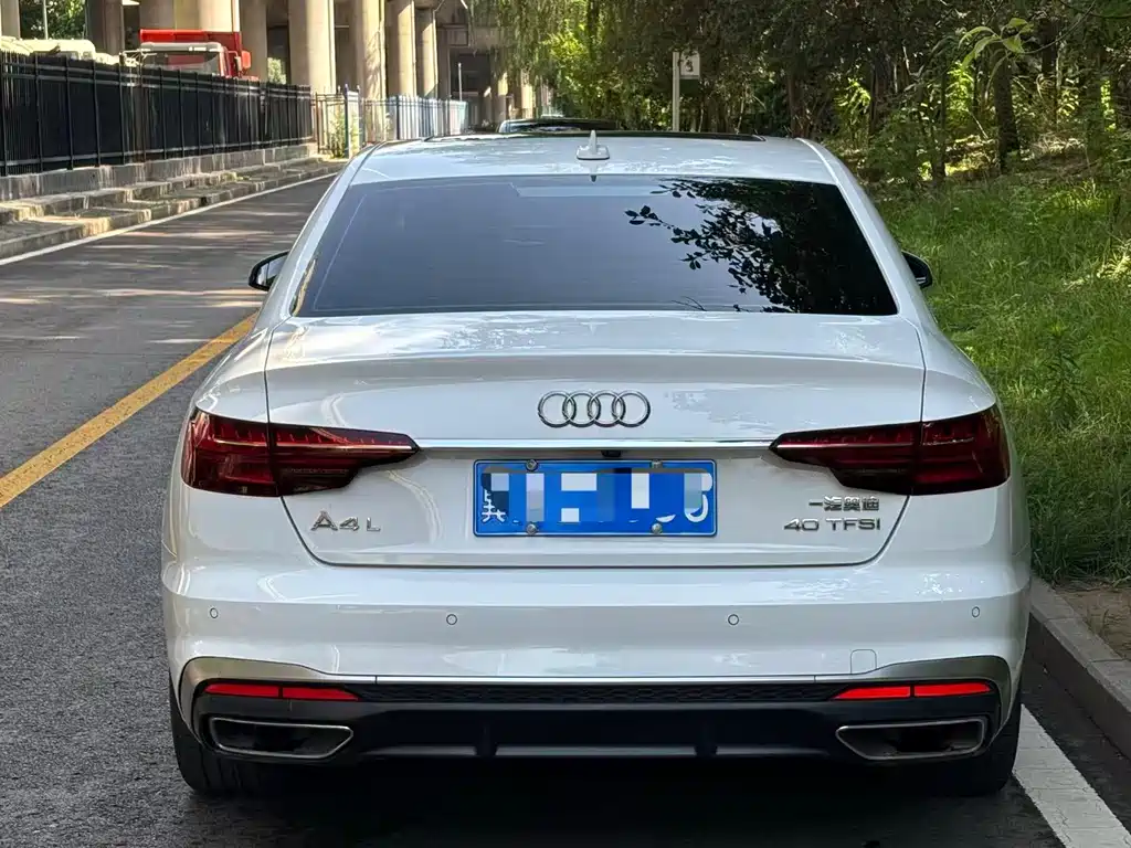 Audi A4L 2021 — фото 5