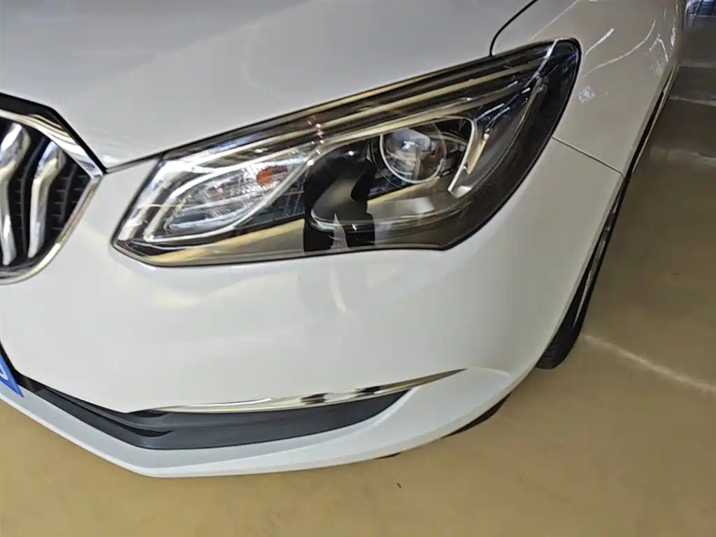 Buick Excelle 2016 — фото 24