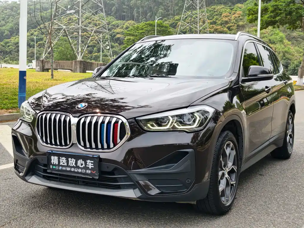 BMW X1 2021 — фото 1