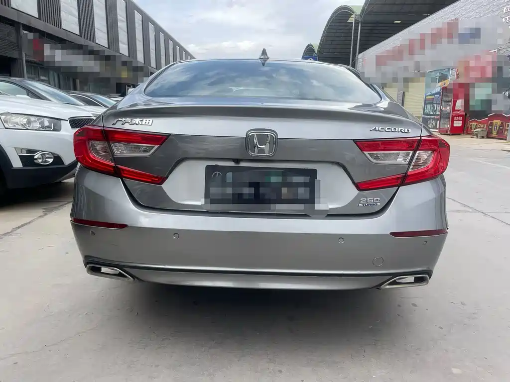 Honda Accord 2018 — фото 5