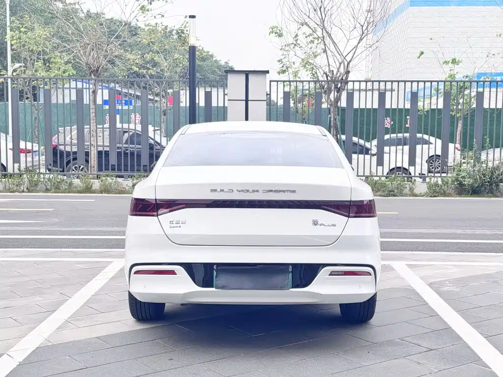 BYD Qin PLUS 2021 — фото 8
