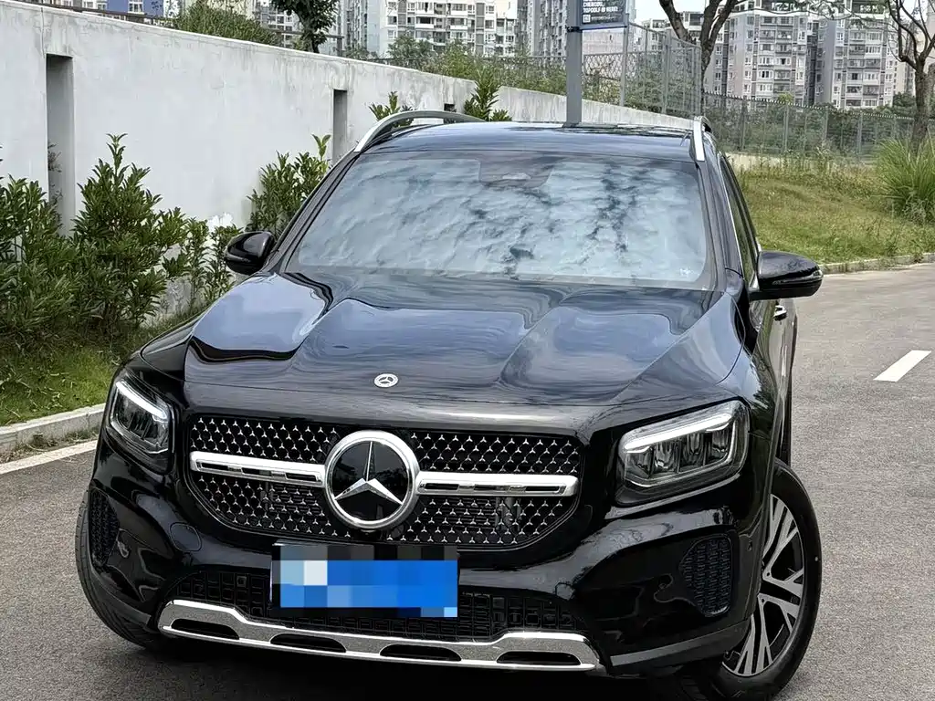 Mercedes-Benz GLB 2025 — фото 3