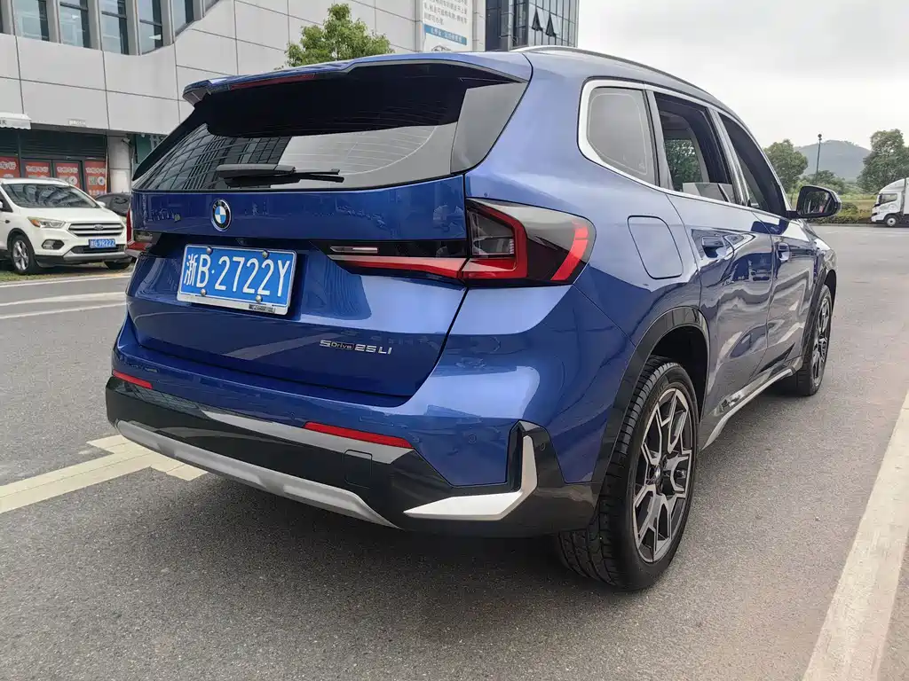 BMW X1 2023