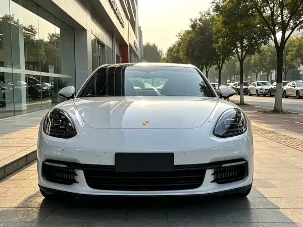 Porsche Panamera 2020