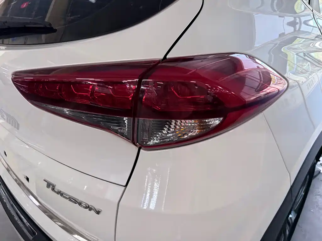 Hyundai Tucson 2017 — фото 20