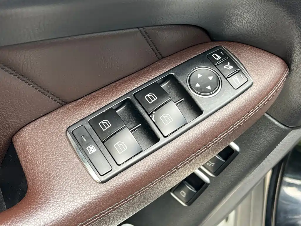 Mercedes-Benz GL-Class 2015 — фото 8