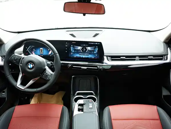 BMW X1 2025