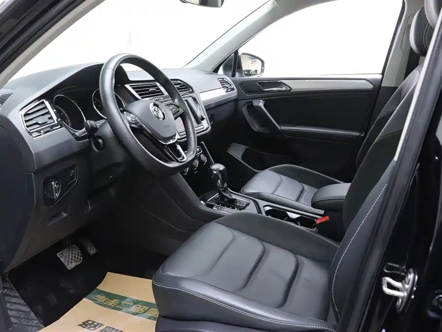Volkswagen Tiguan L 2018 — фото 13