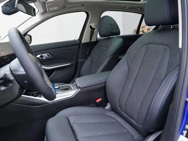 BMW i3 2024