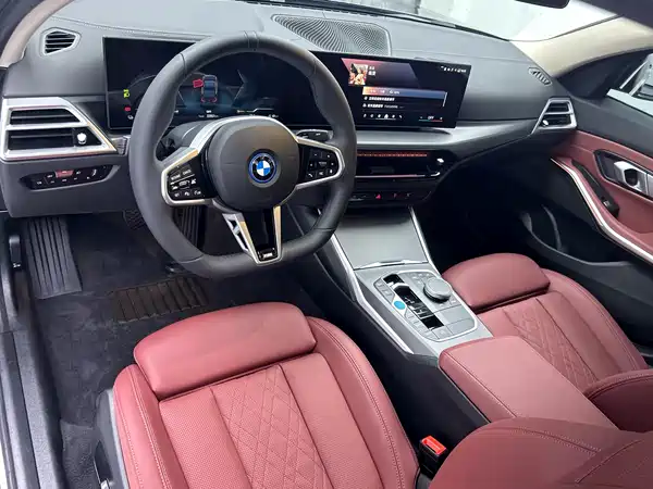 BMW i3 2024
