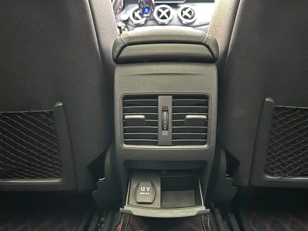 Mercedes-Benz GLA 2017 — фото 17