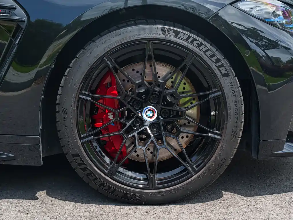 BMW M4 2023 — фото 19
