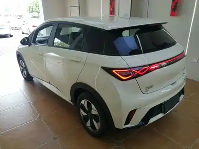 BYD Dolphin 2025