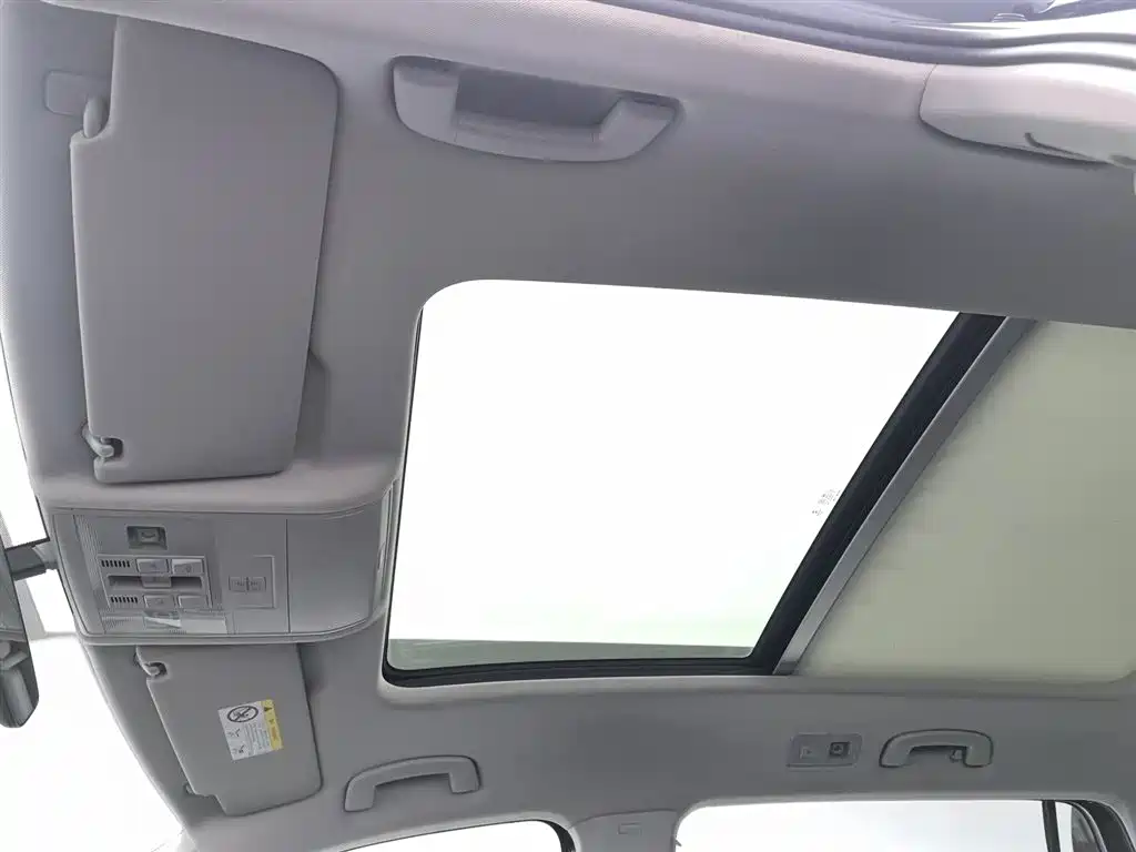 Volkswagen Tiguan L 2022 — фото 14