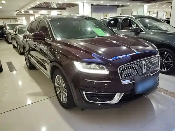 Lincoln Nautilus 2020