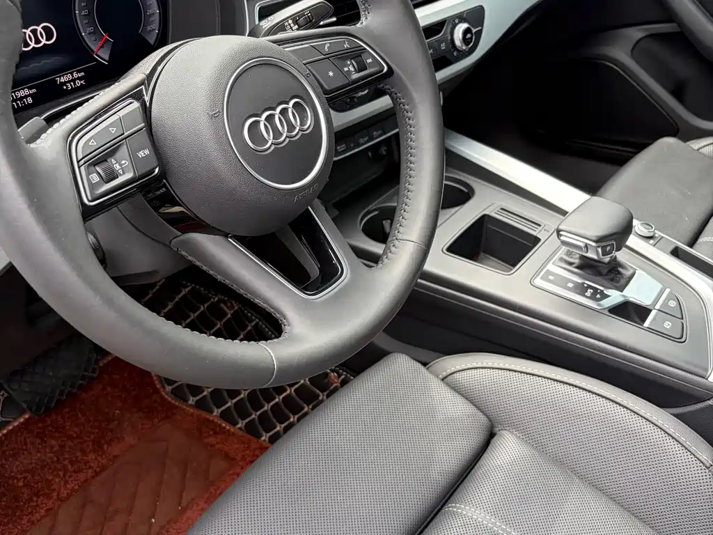 Audi A4L 2020 — фото 9