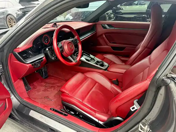 Porsche 911 2020