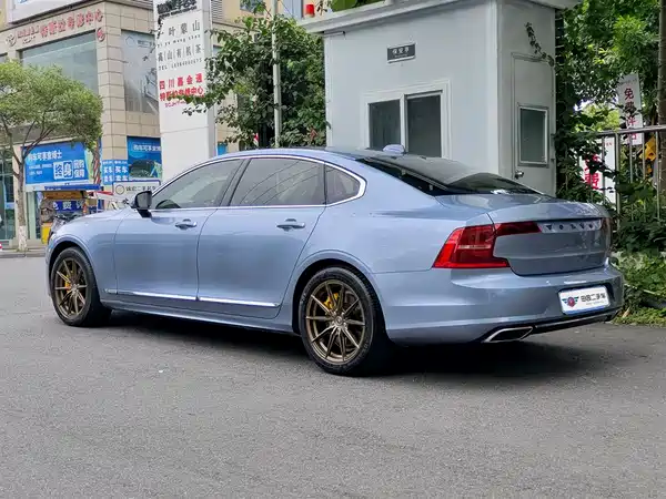 Volvo S90 2020
