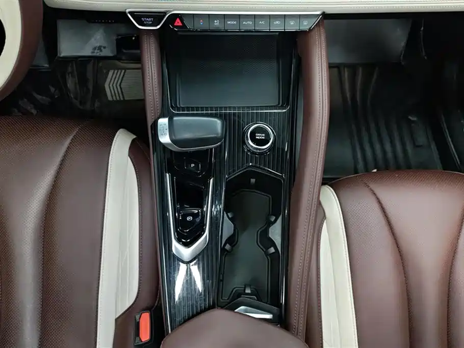 Geely Xingyue L 2023 — фото 16