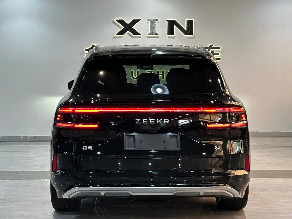 Zeekr 8X 2026