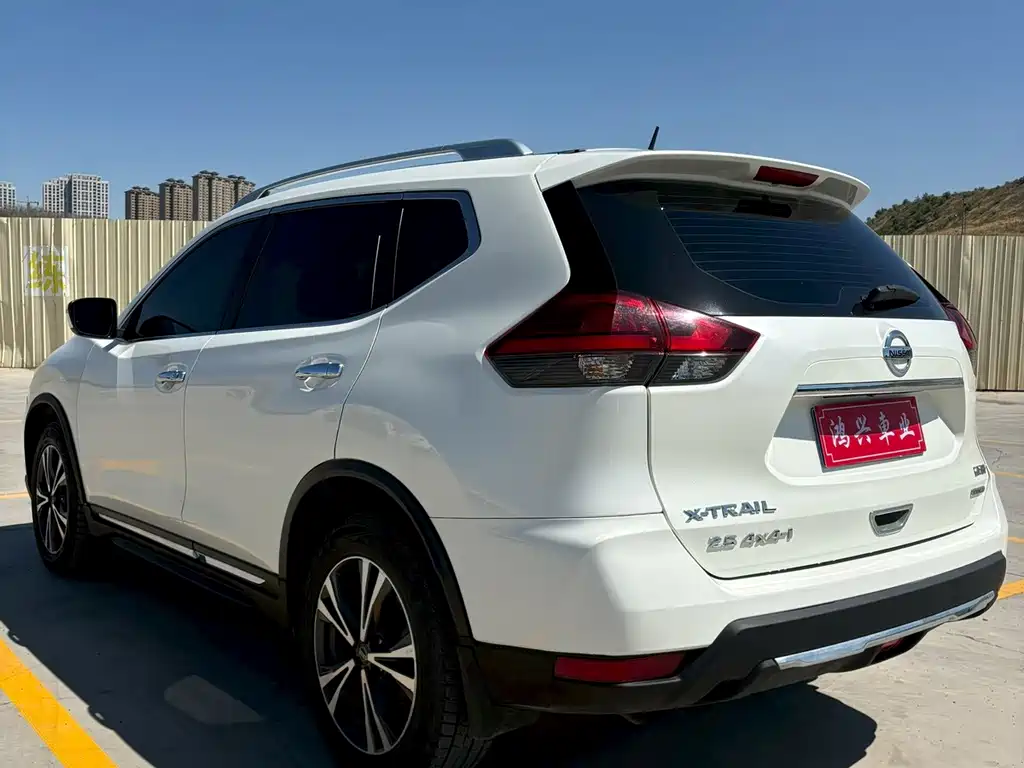 Nissan X-Trail 2018 — фото 4