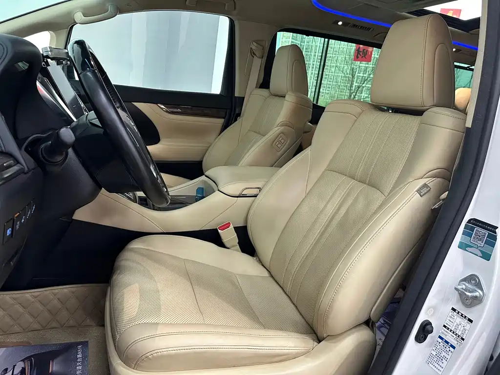 Toyota Vellfire 2021 — фото 16