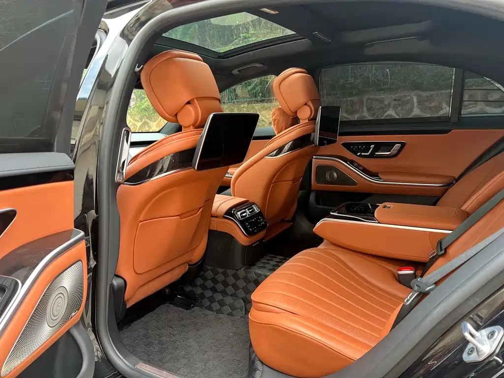 Mercedes-Benz S-Class 2023