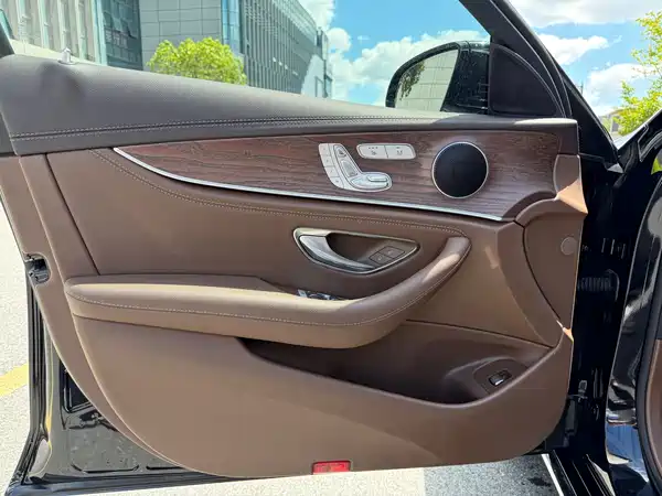 Mercedes-Benz E-Class 2023