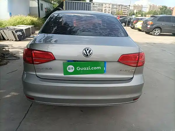Volkswagen Sagitar 2017