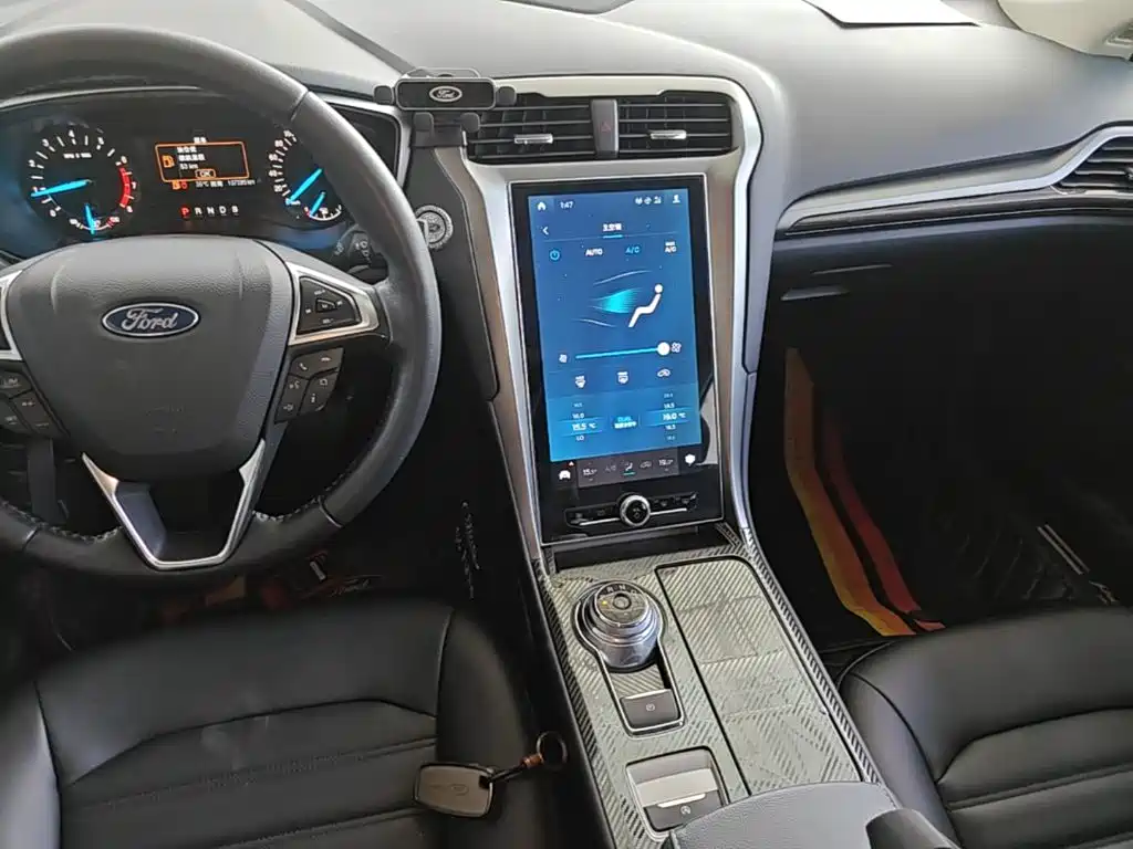 Ford Mondeo 2022 — фото 13