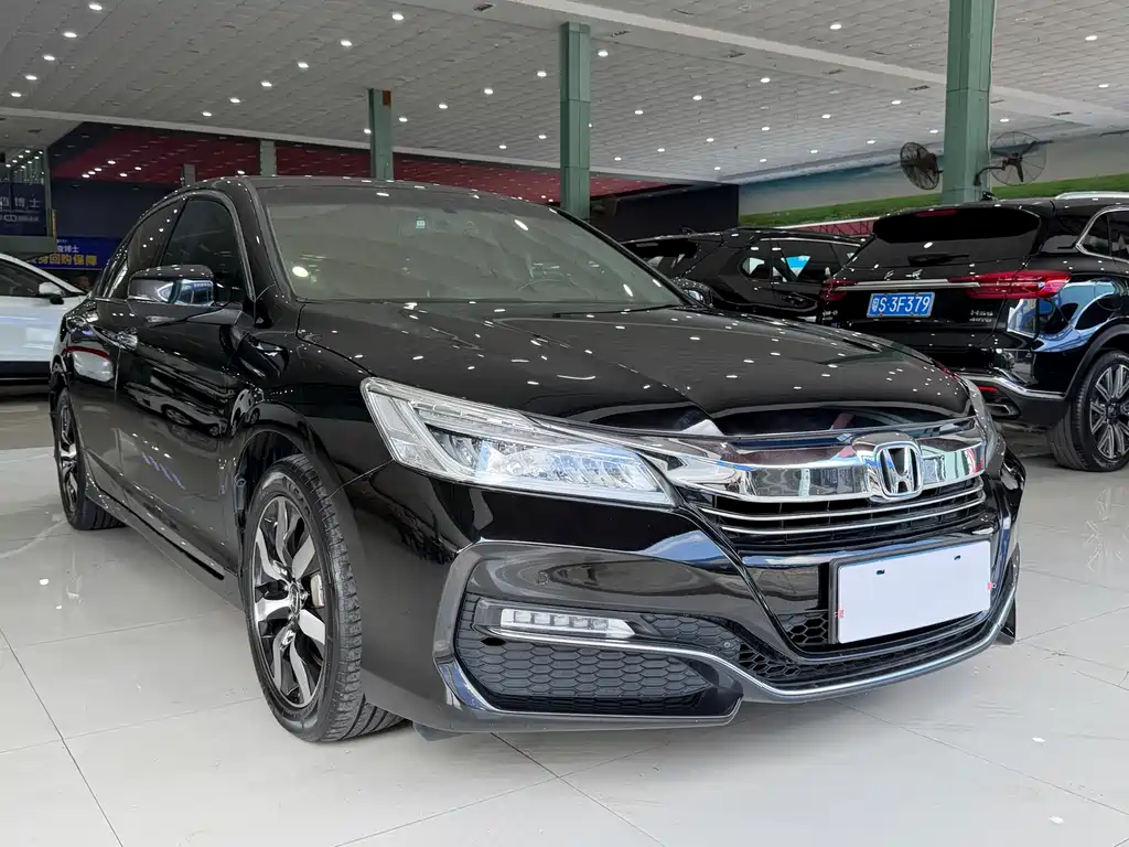 Honda Accord 2016 — фото 3