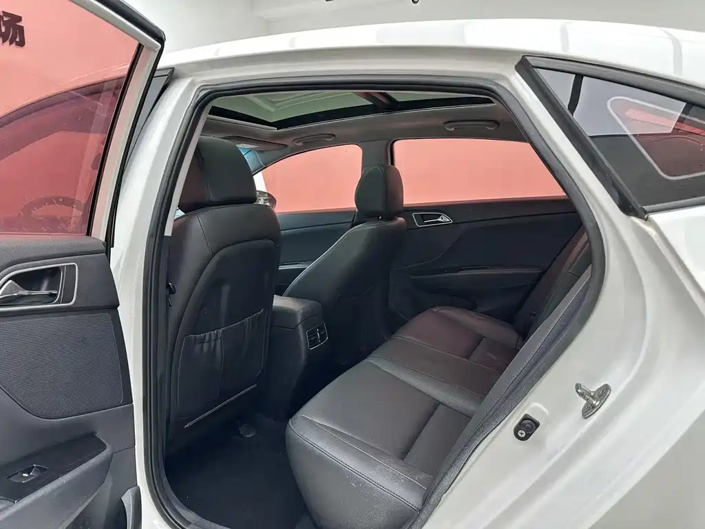 Hyundai Mistra 2019 — фото 16